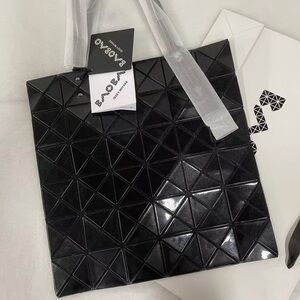lssey MiyakeLucent Tote Bag Black